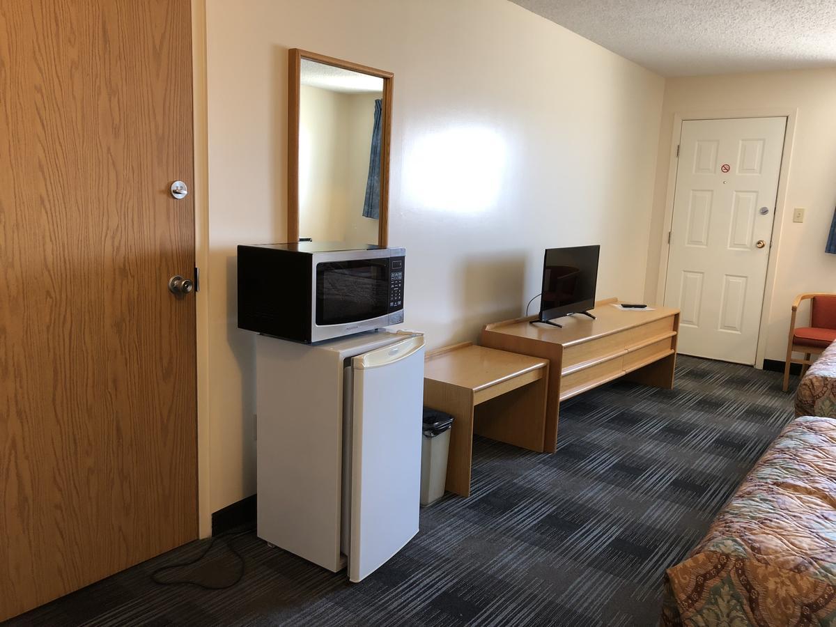 Agassiz Park Lodge - Under New Management McCreary 외부 사진