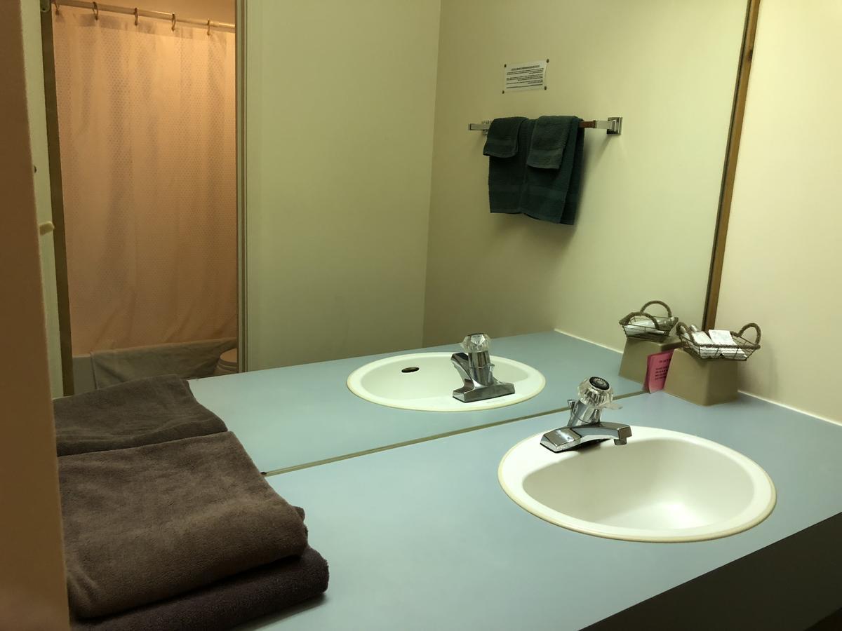 Agassiz Park Lodge - Under New Management McCreary 외부 사진