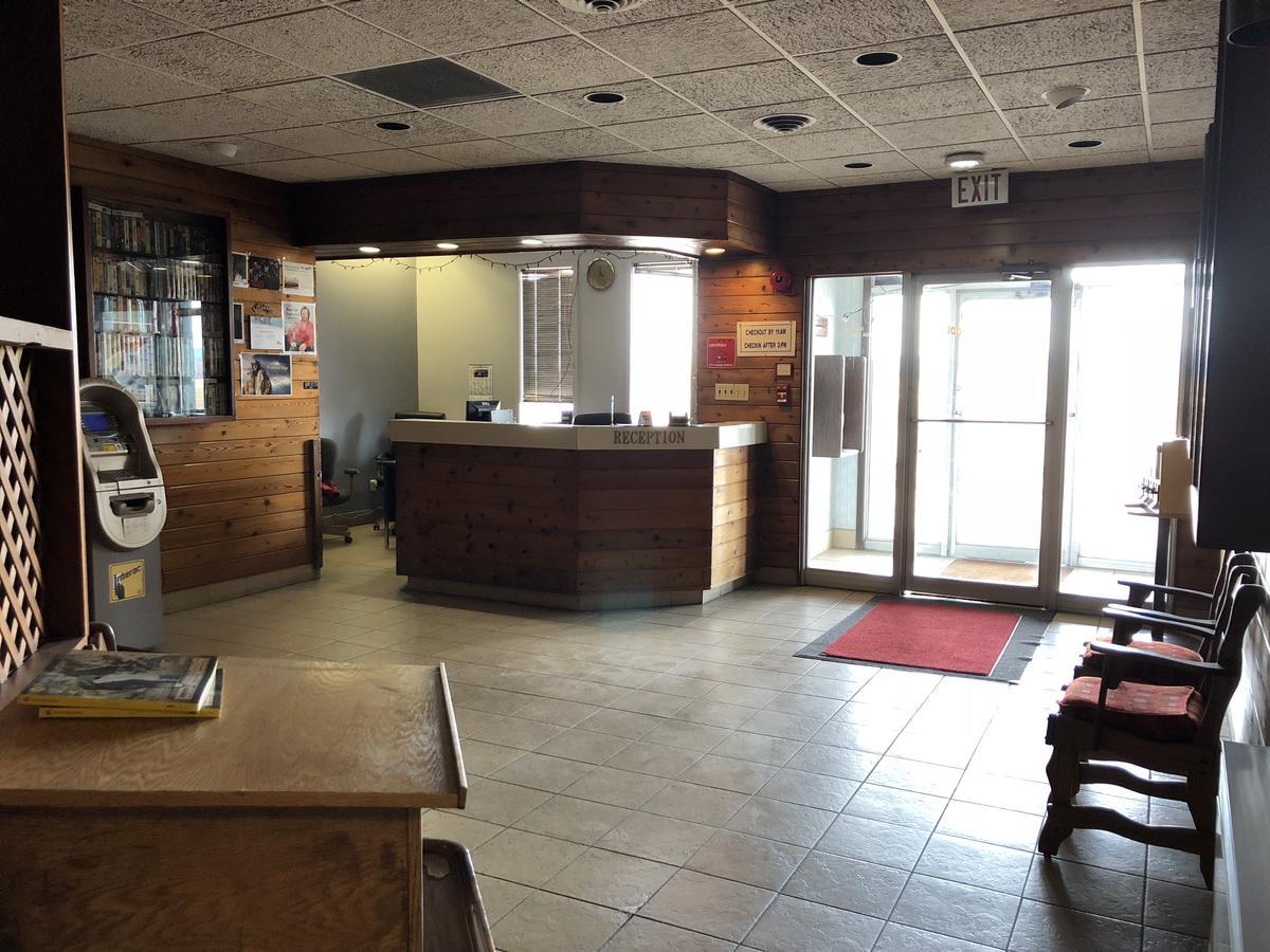 Agassiz Park Lodge - Under New Management McCreary 외부 사진