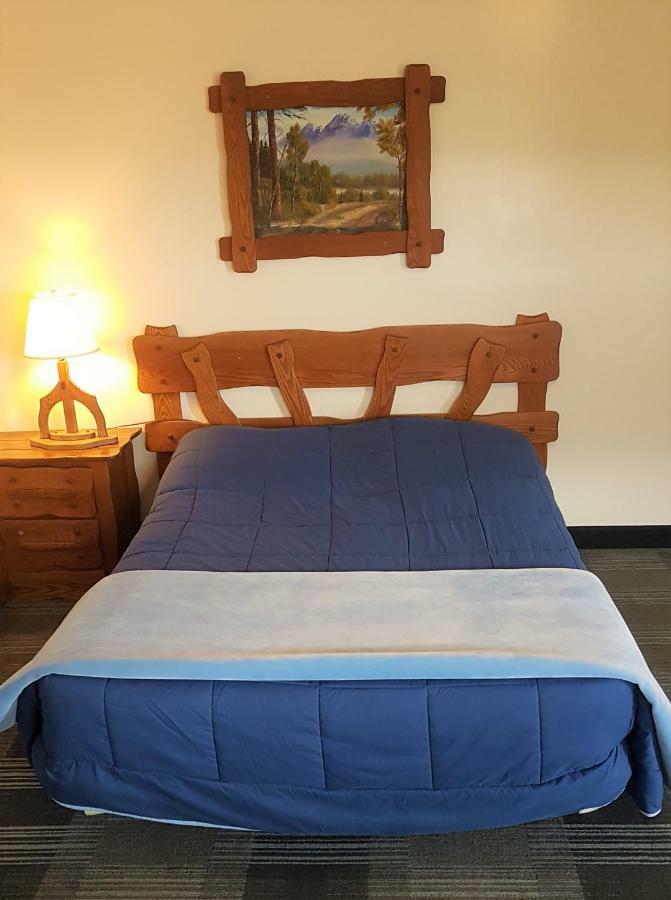 Agassiz Park Lodge - Under New Management McCreary 외부 사진